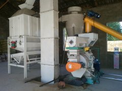 生物質(zhì)秸稈顆粒機