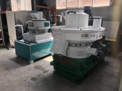 580玉米秸稈顆粒機及相關(guān)視頻