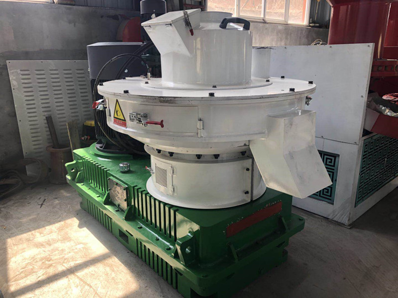 立式580環(huán)模顆粒機