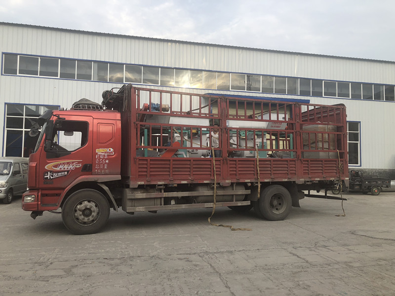 秸稈顆粒機發(fā)貨